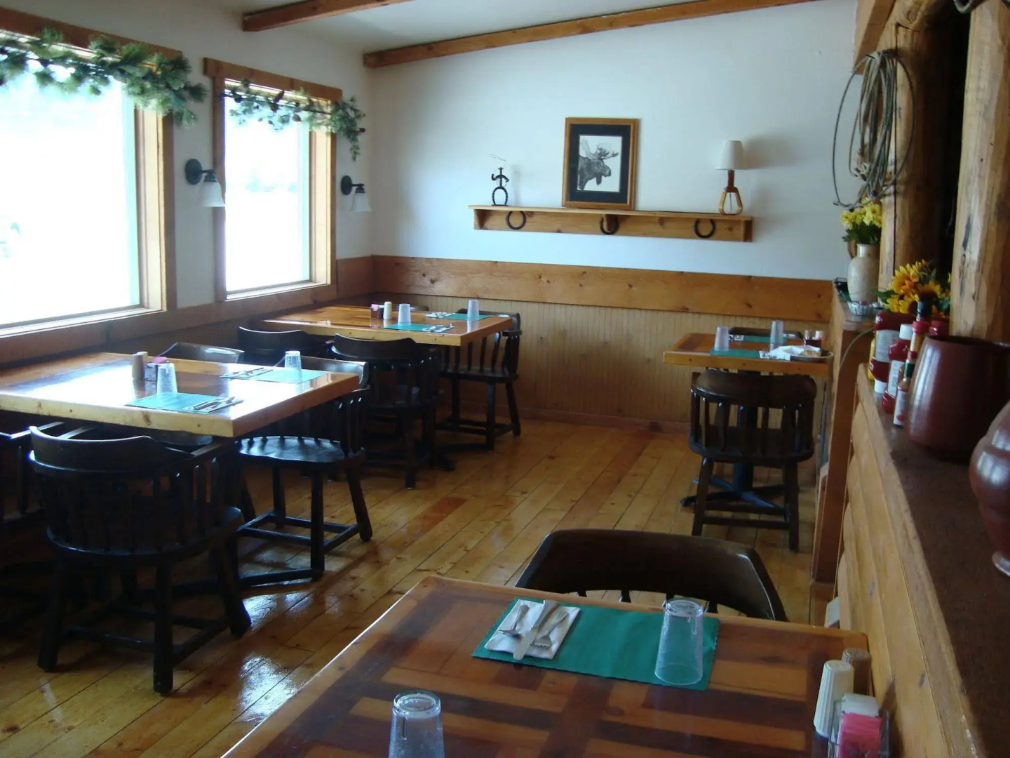 Yellowstone Valley Inn