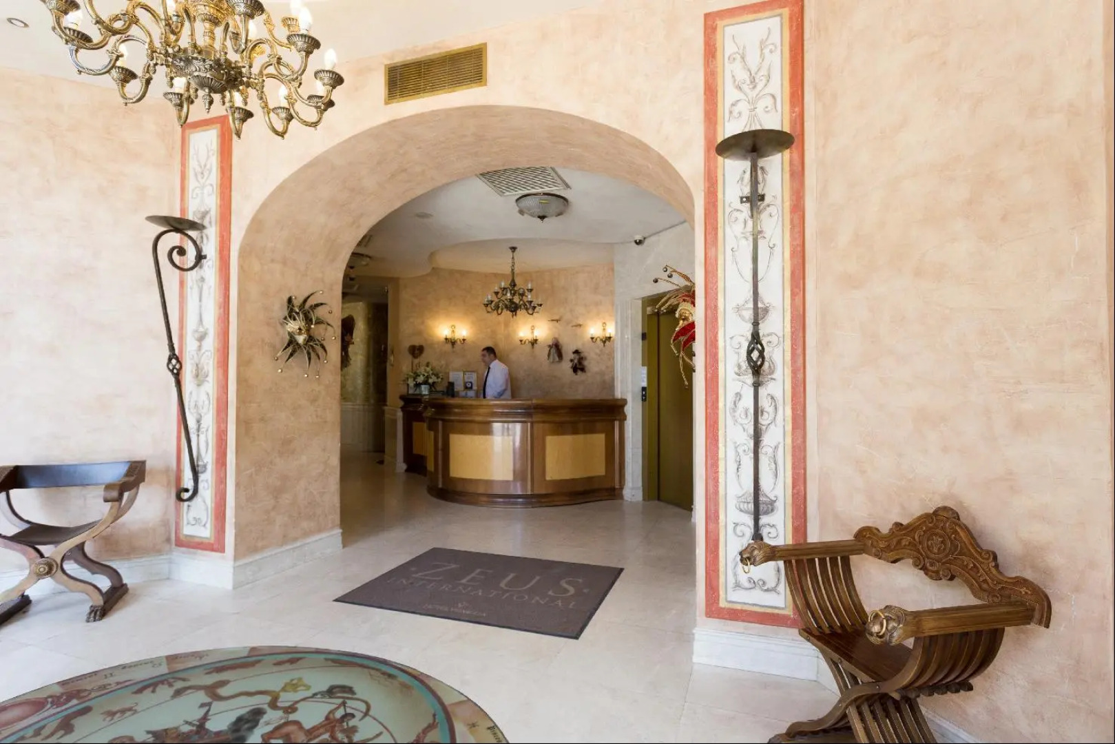 Zeus Essence Bucharest Venezia