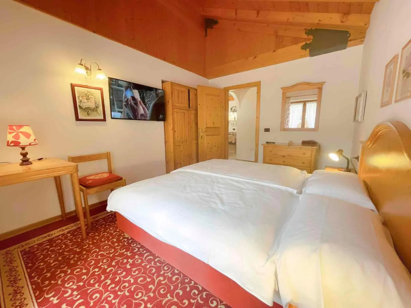 Alle Dolomiti Boutique Lake Hotel