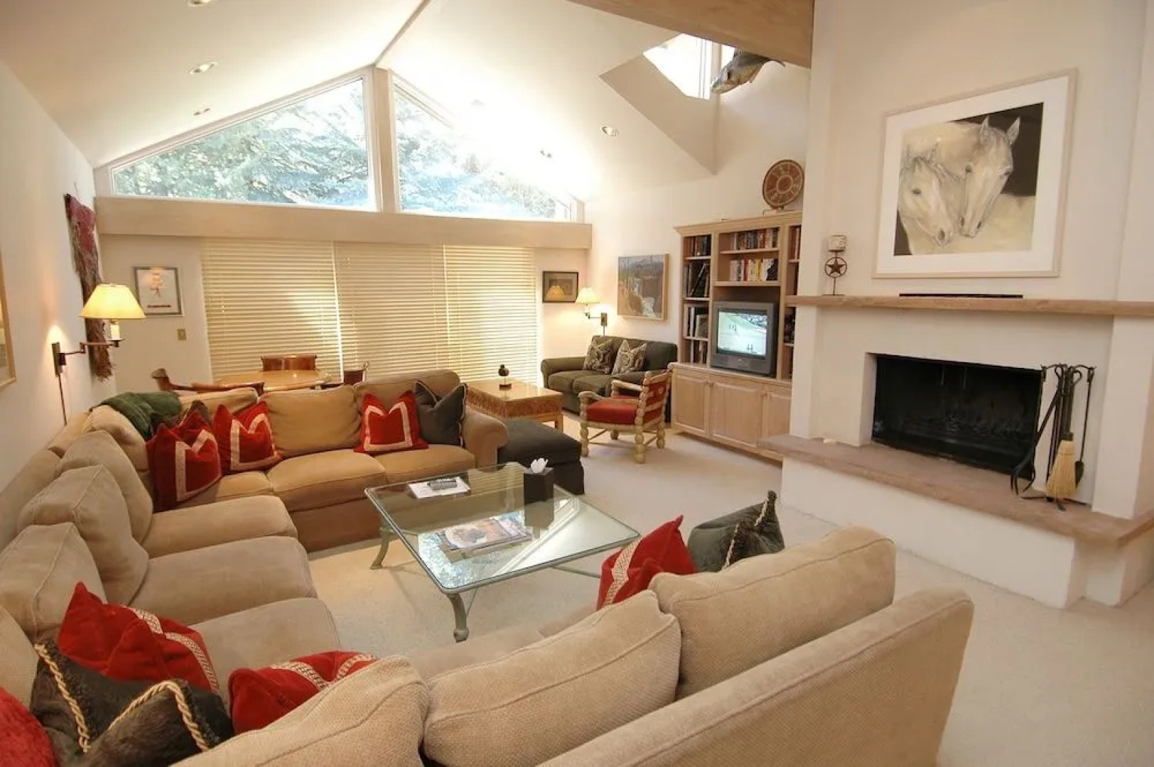 Clarendon by Frias Properties