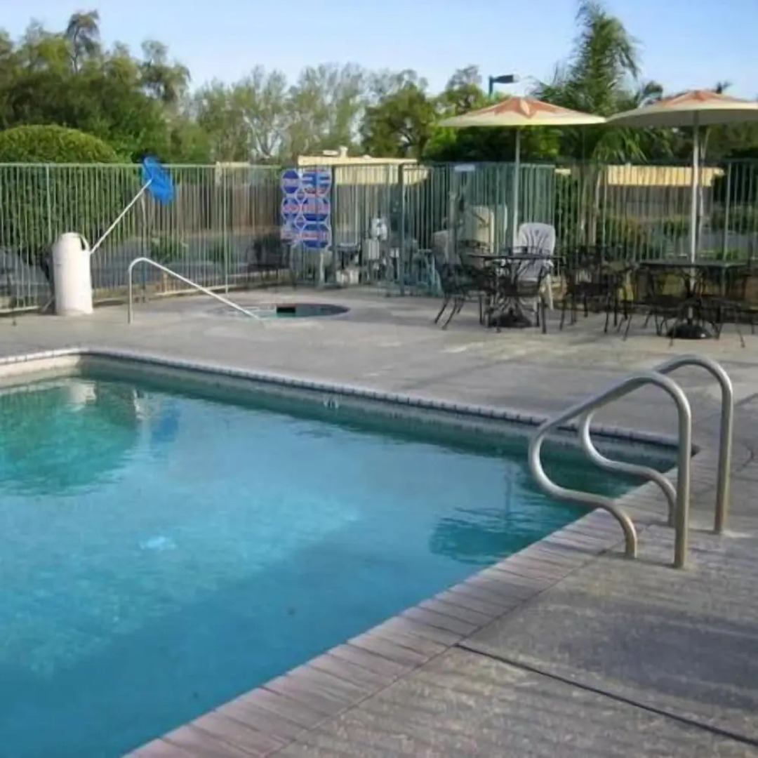 Edgewater Inn Reedley