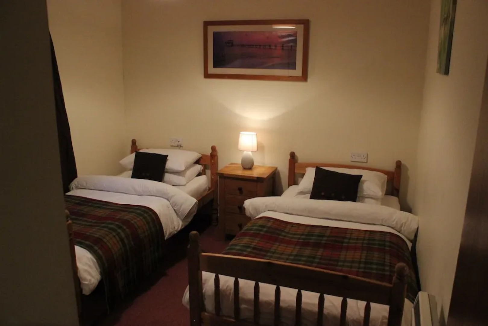 Loch Ness Highland Cottages