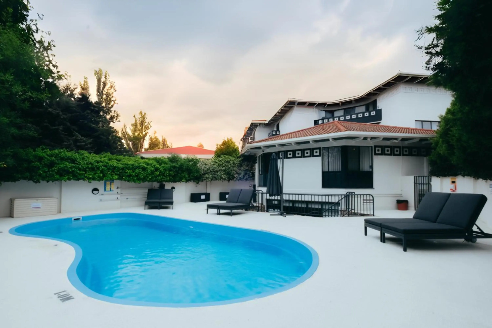 Ramada Diplomat Canberra