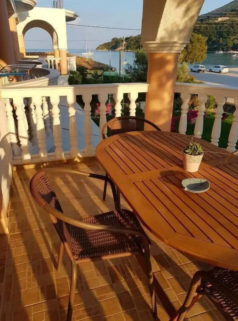 Marathon Studios &Apartments