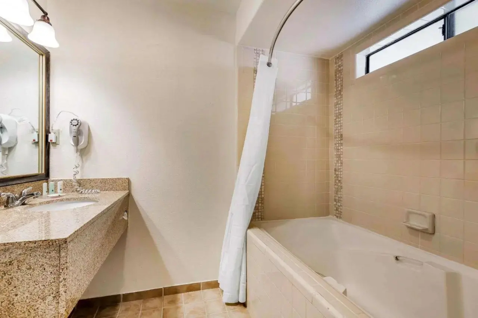 Comfort Inn La Estancia