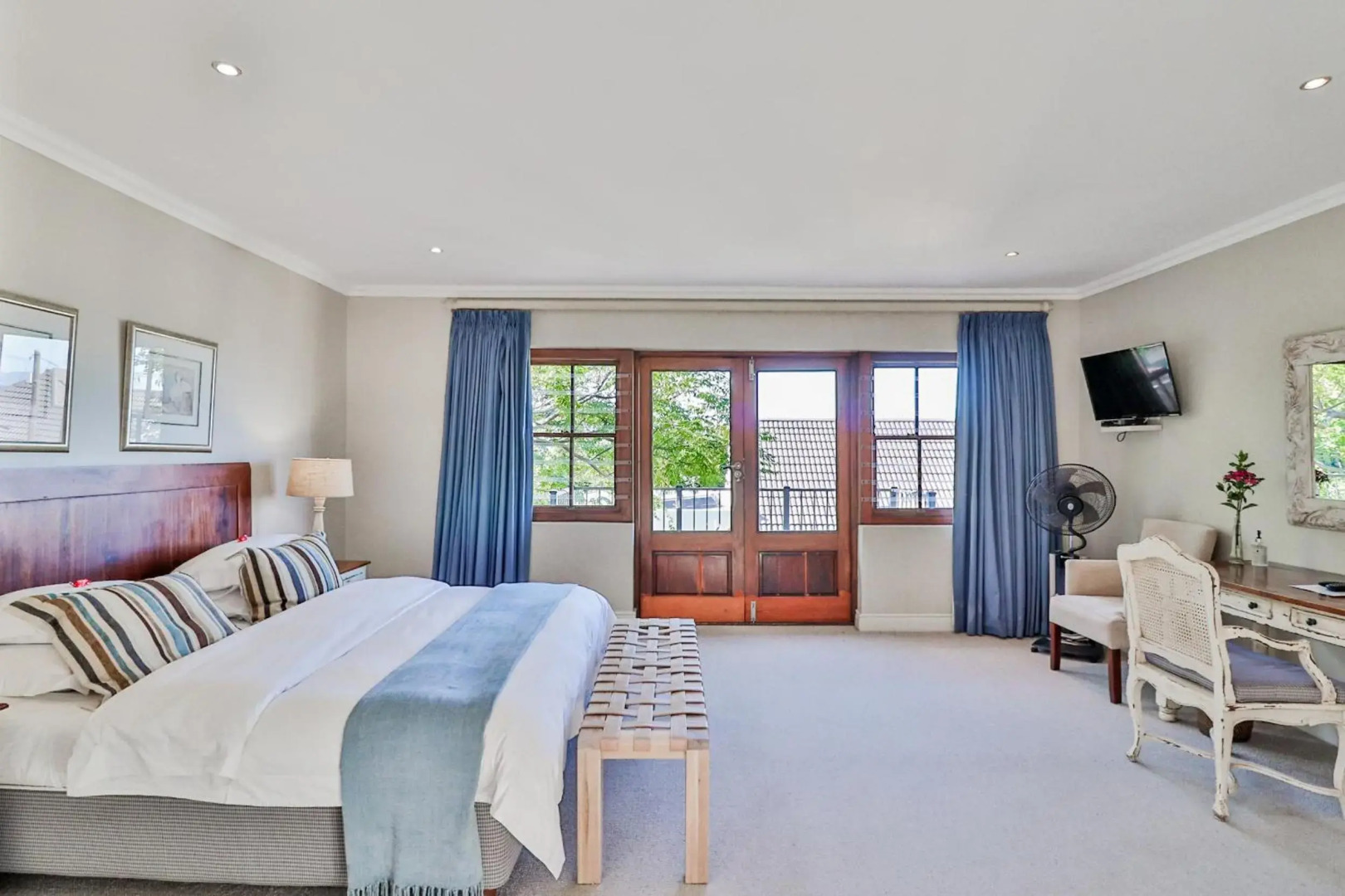 Lavender Manor Guest Lodge