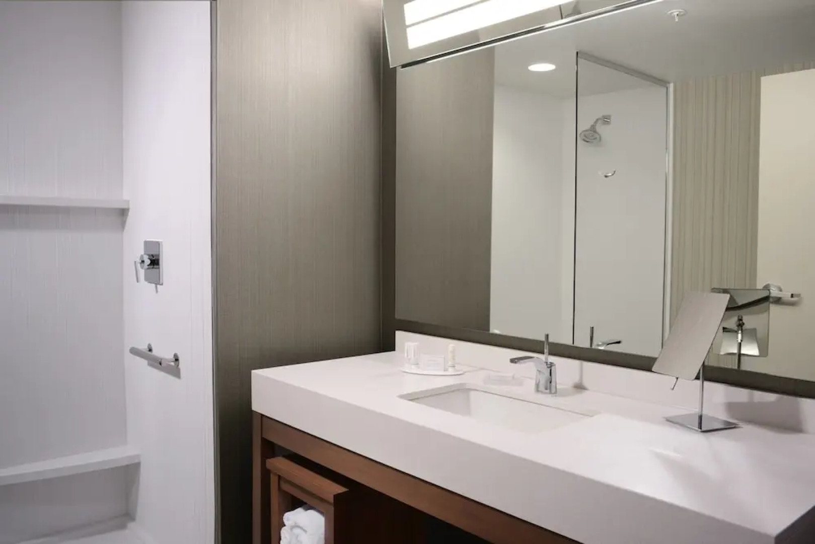 Courtyard by Marriott Dallas Plano/The Colony