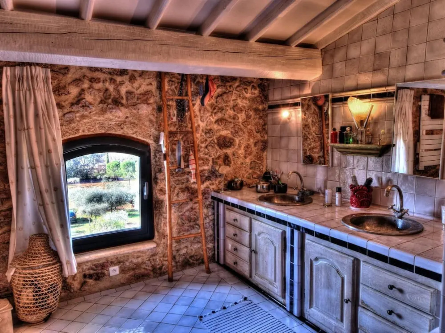 Beautiful Character House With Private Pool and High-end Services