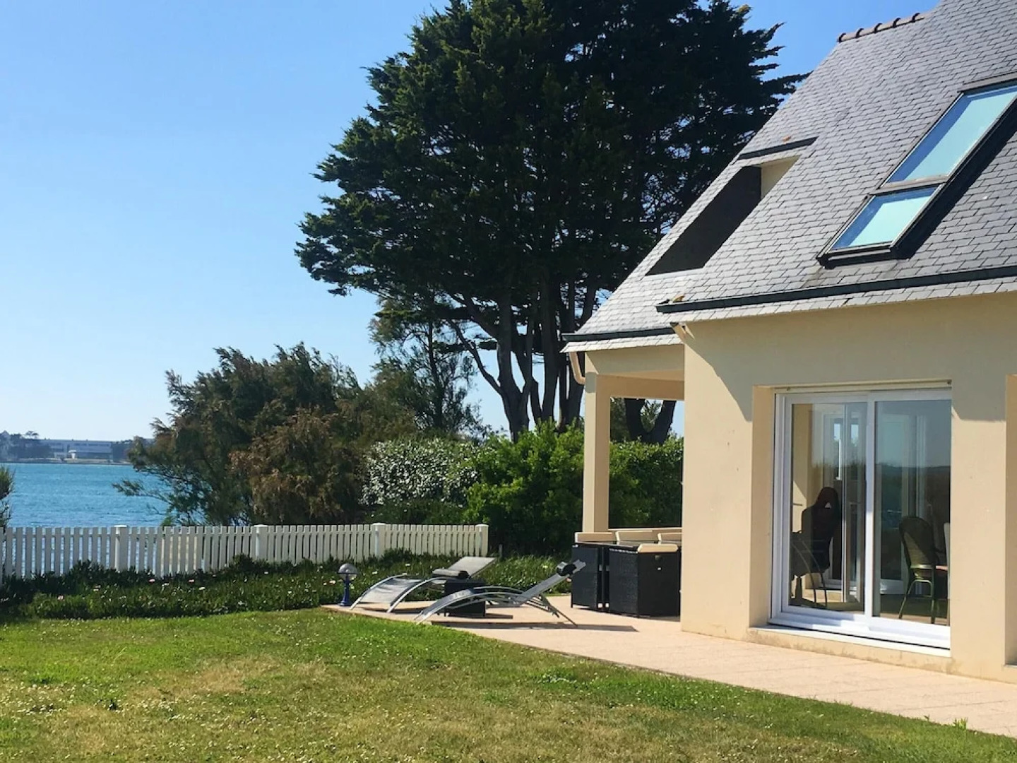 House With 3 Bedrooms in Roscoff, With Wonderful sea View, Enclosed Ga