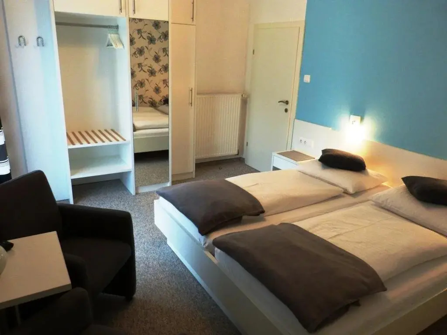 Rooms 73