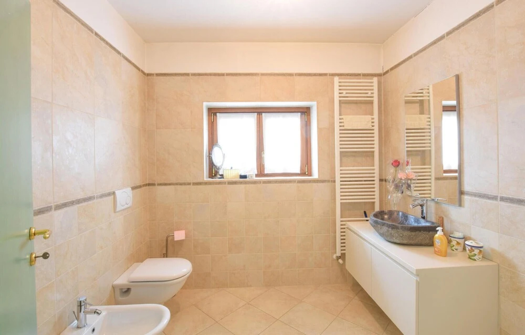 Stunning Home in Pilzone/iseo With 4 Bedrooms and Wifi