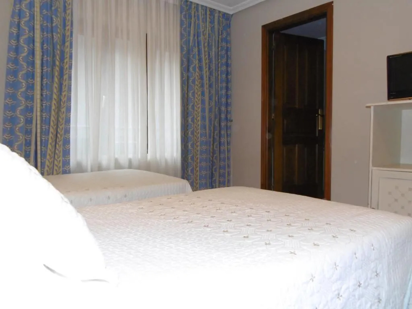 Logis Hotel Restaurante La Casa de Juansabeli