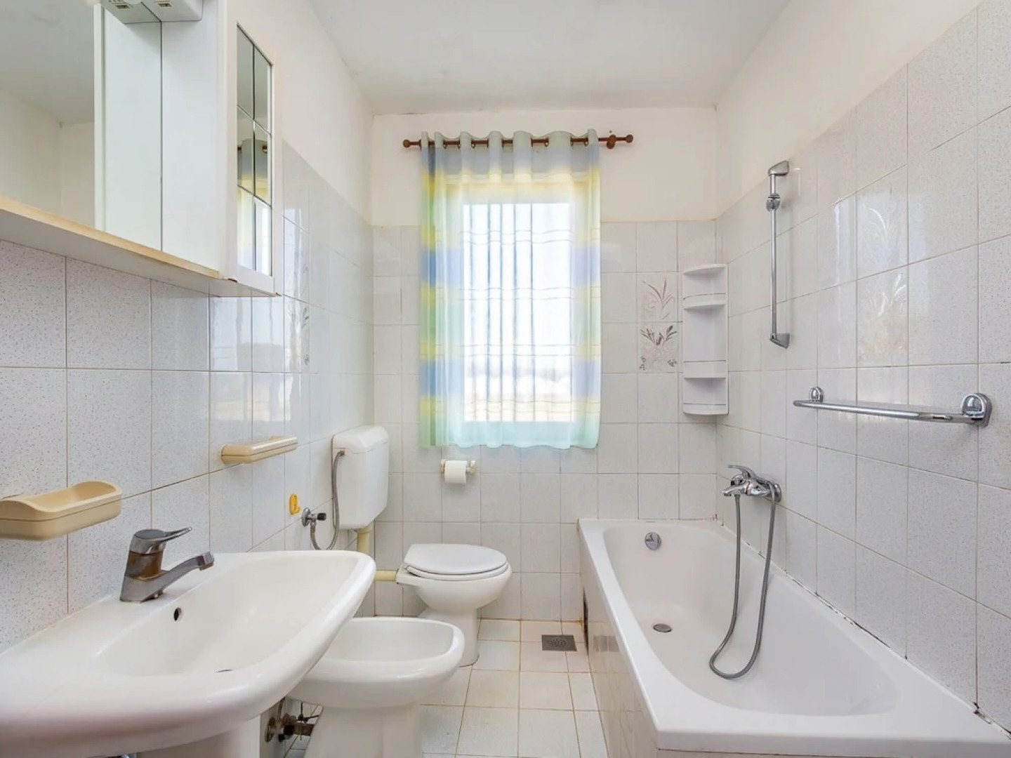 Detached 6 Bedroom House with Private Pool near Ližnjan