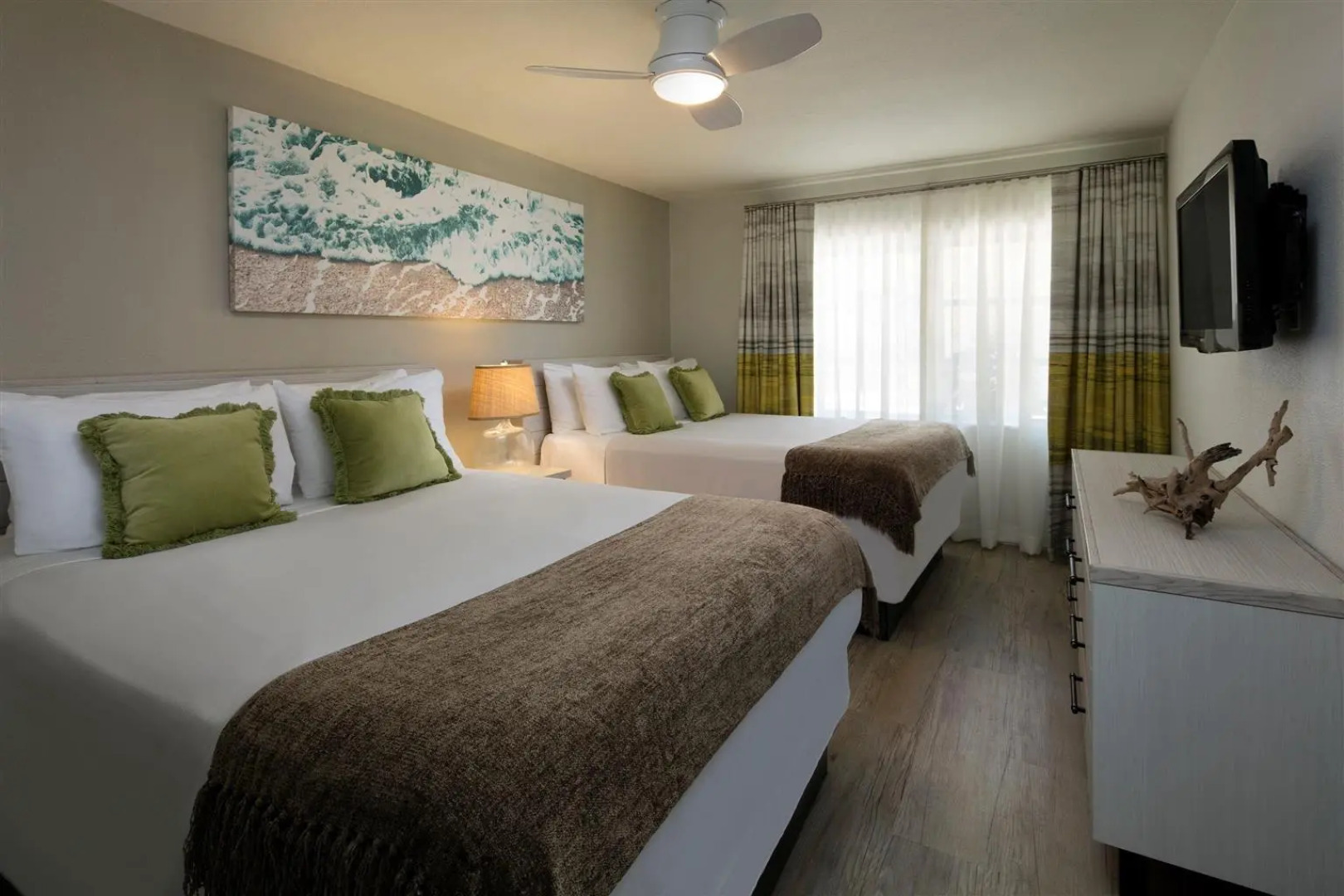 La Siesta Resort & Villas