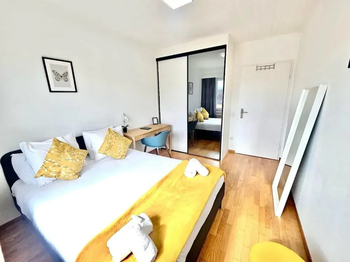 Charming 3 bedrooms with a cozy terrace