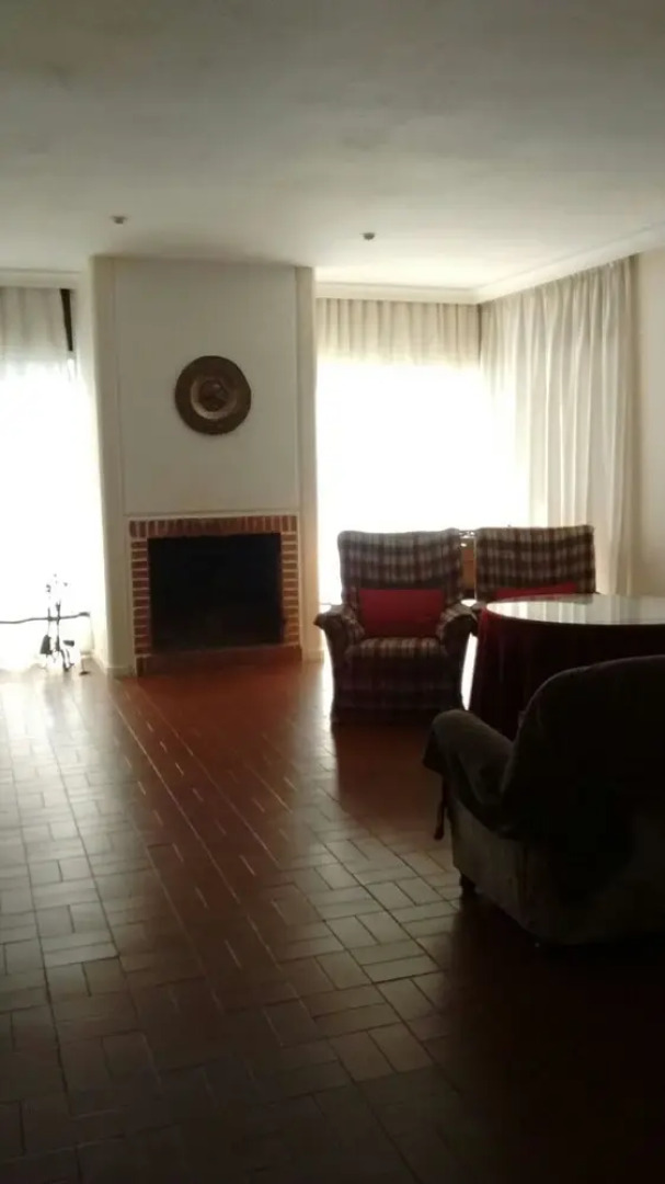 Villa With 5 Bedrooms in Valdecaballeros, With Wonderful Mountain View, Private Pool, Enclosed Garden