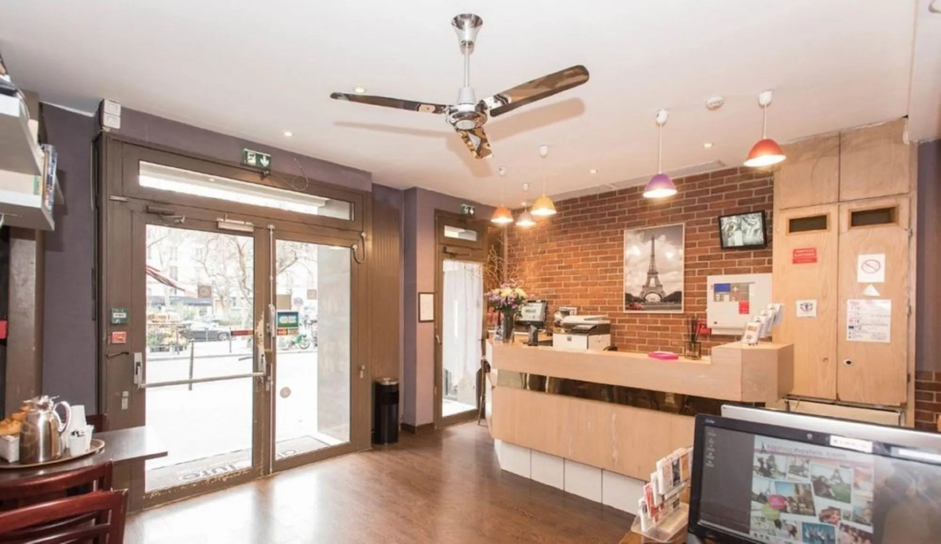 Отель Absolute Paris République