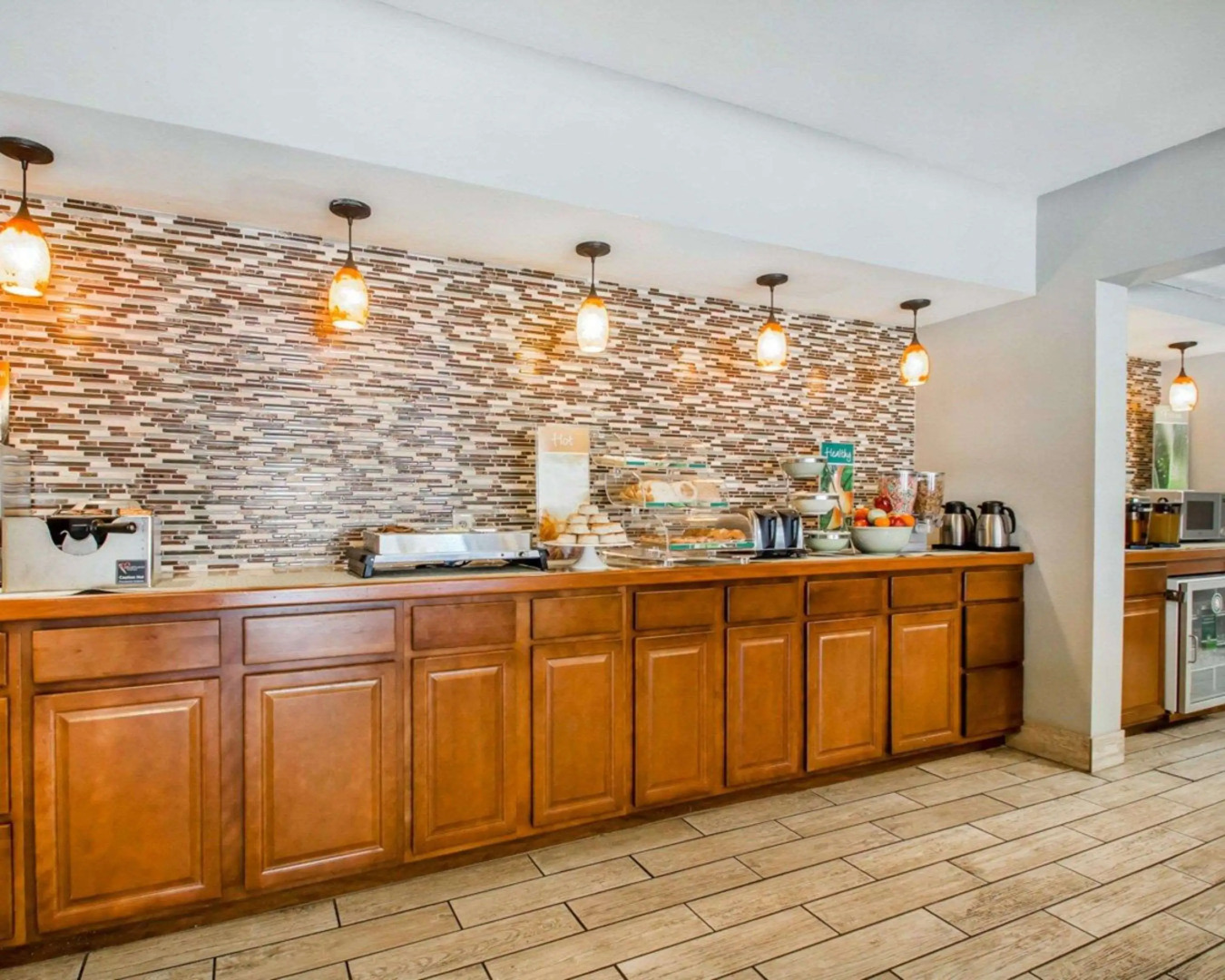 Quality Inn US65 & E. Battlefield Rd. Springfield