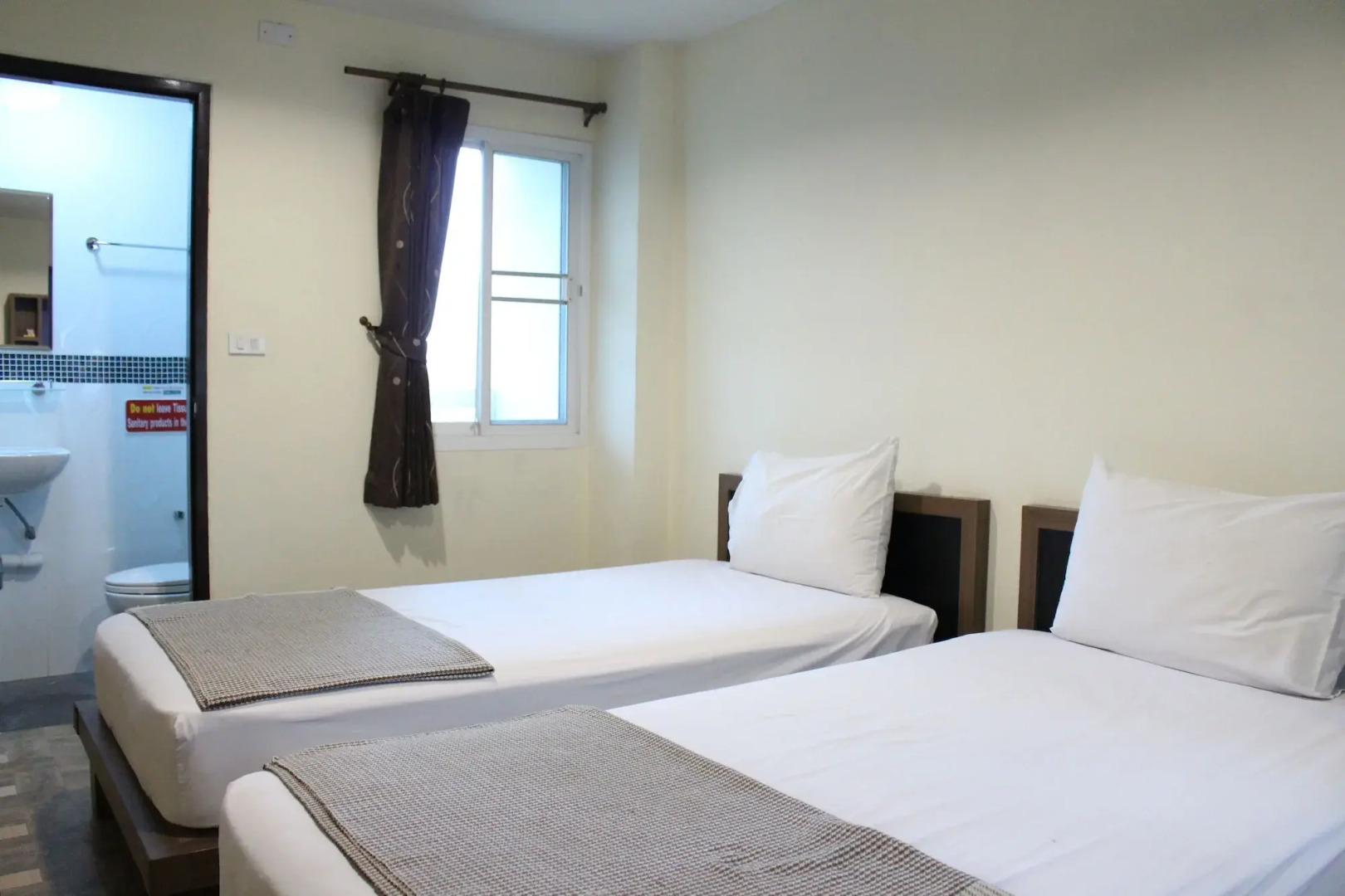 Отель Samsensam Place