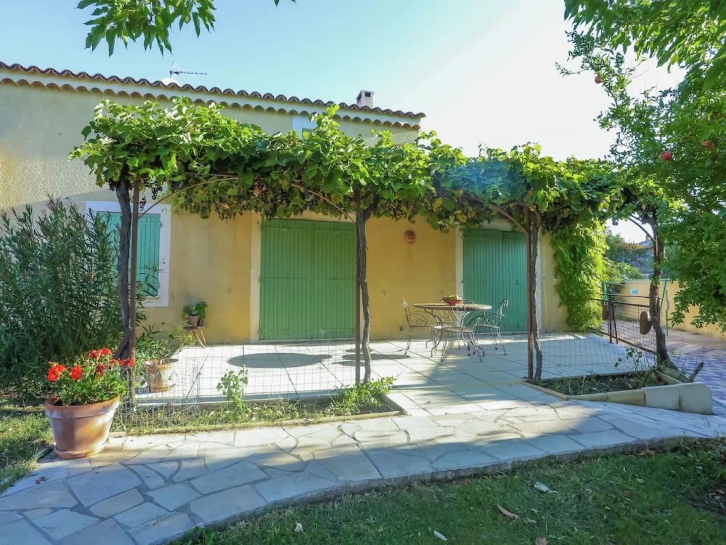 Spacious Holiday Home in Vaison-la-romaine With Garden
