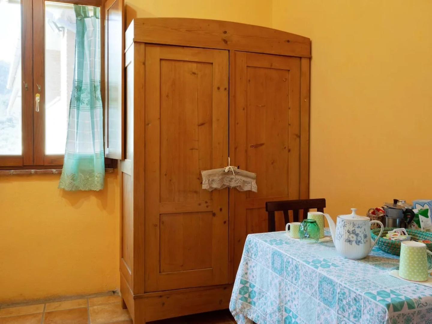 Sun-kissed Holiday Home With Swimming Pool