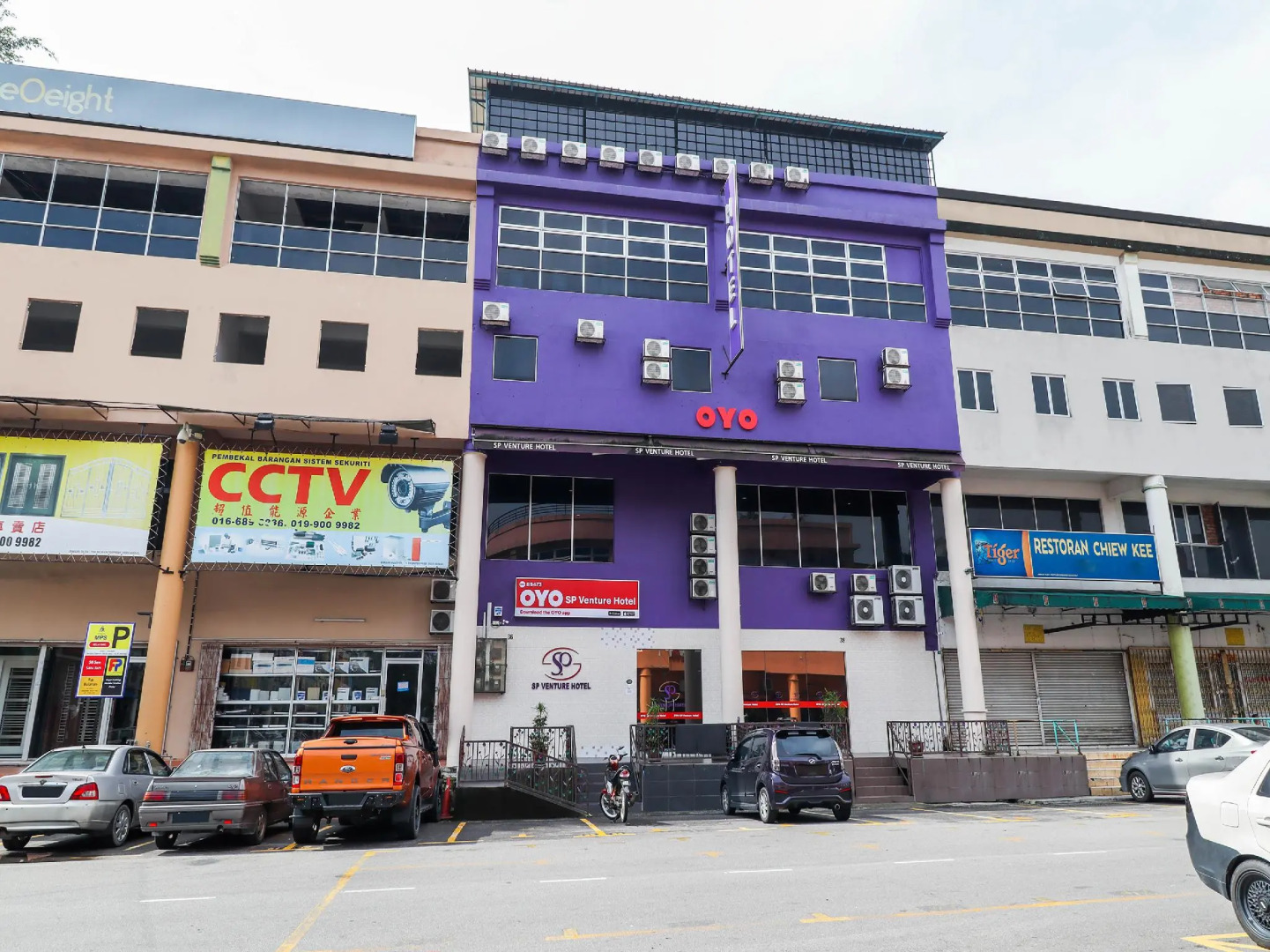 OYO 89473 Sp Venture Hotel