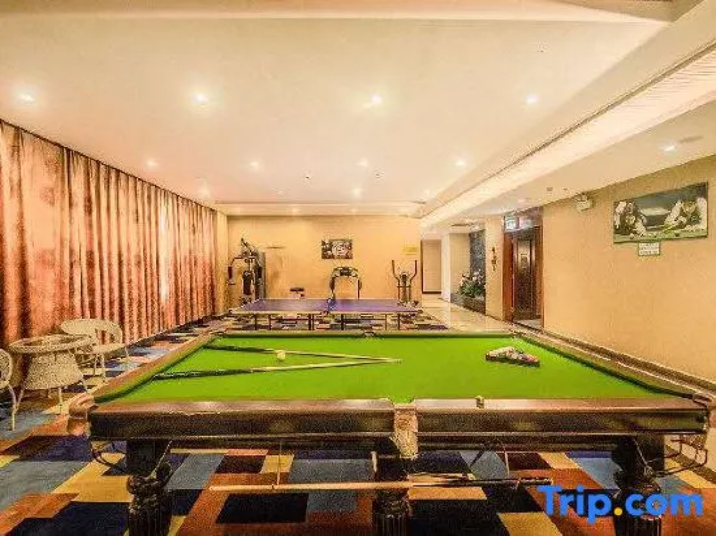 Shangri-La Original Density Hotel