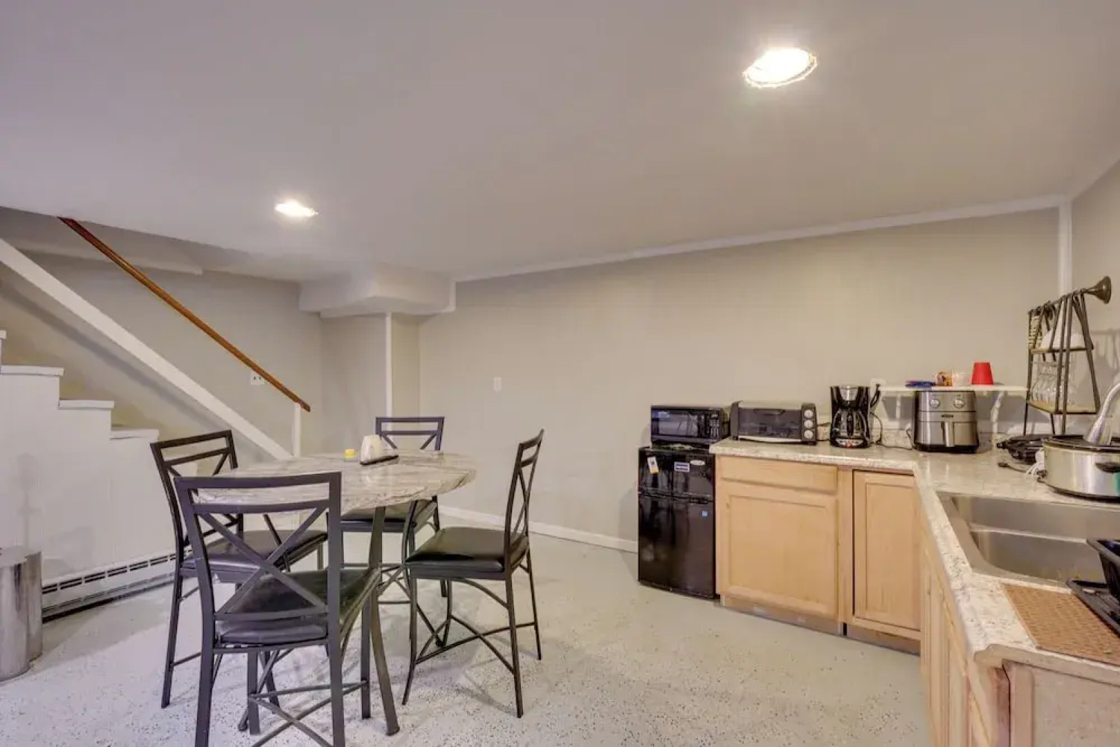 Studio 2 Mi to South Boston Speedway