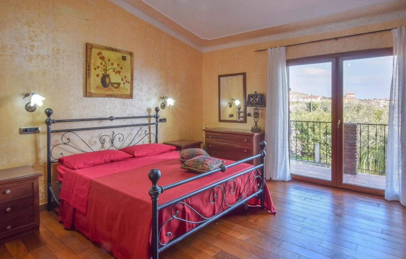 Amazing Home in Saline Ioniche With 4 Bedrooms, Wifi and Private Swimming Pool