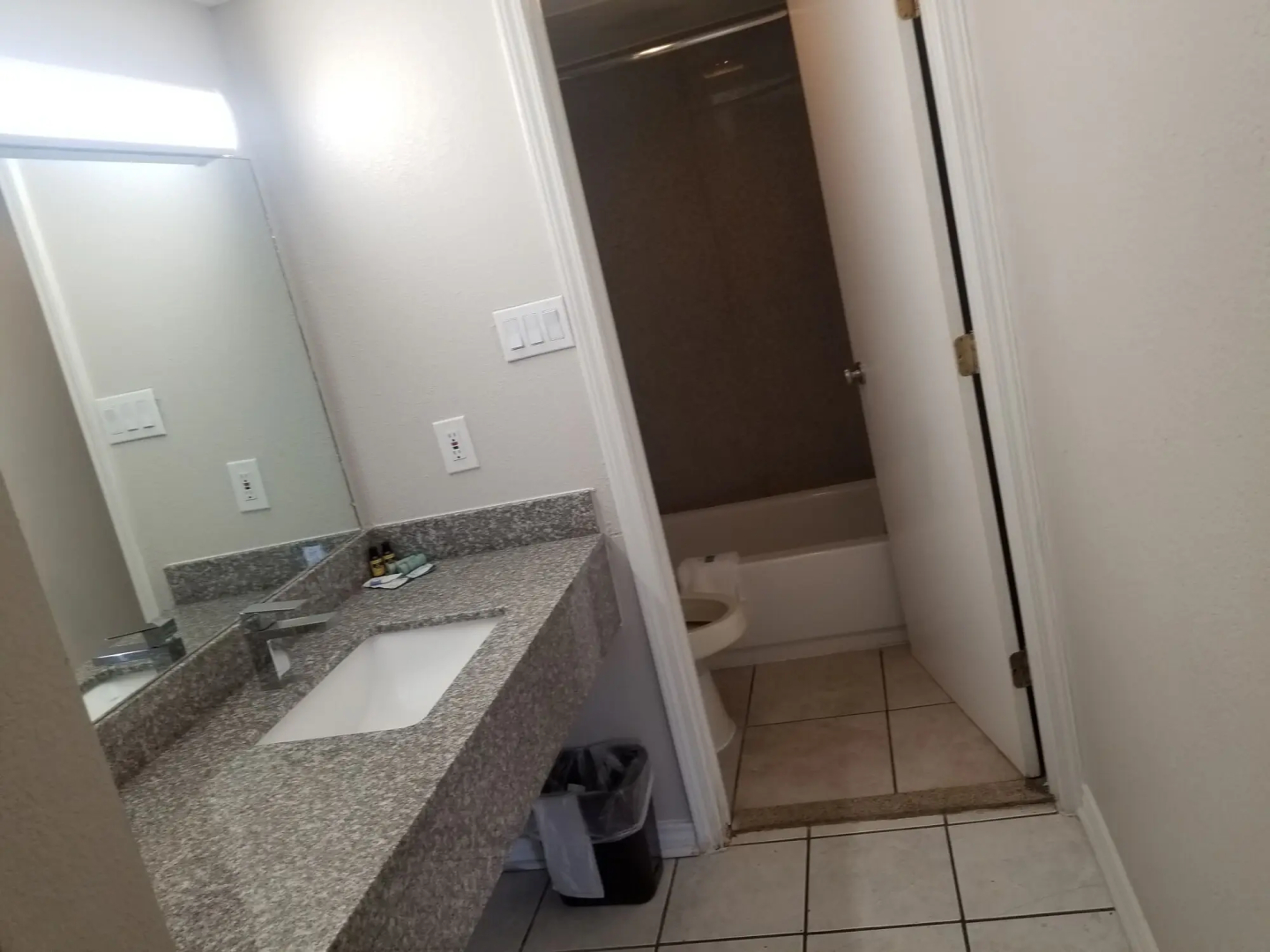 Econo Inn Lackland AFB Seaworld