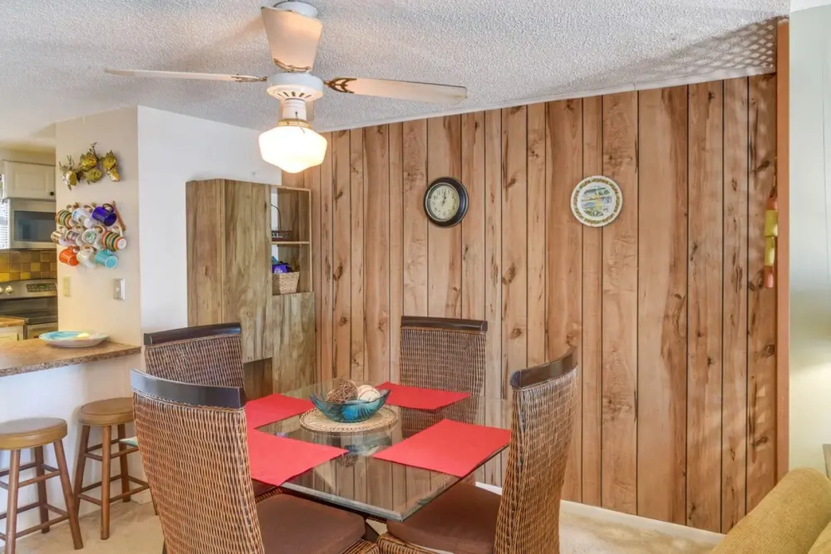 Beachfront Tavernier Abode w/ Balcony & Bay Views!