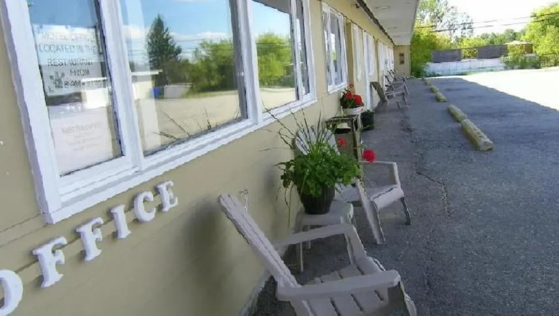 Trans Canada Motel & Restaurant