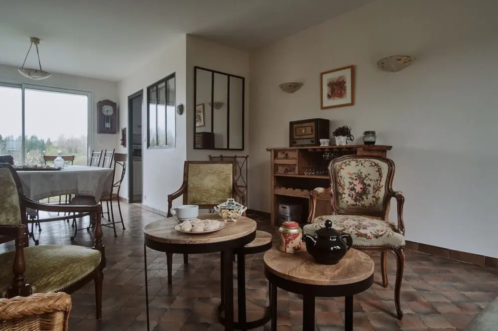 A L'ombre des Pommiers