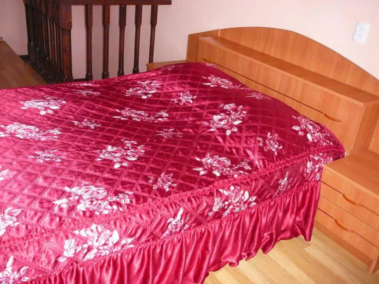 На Весенней