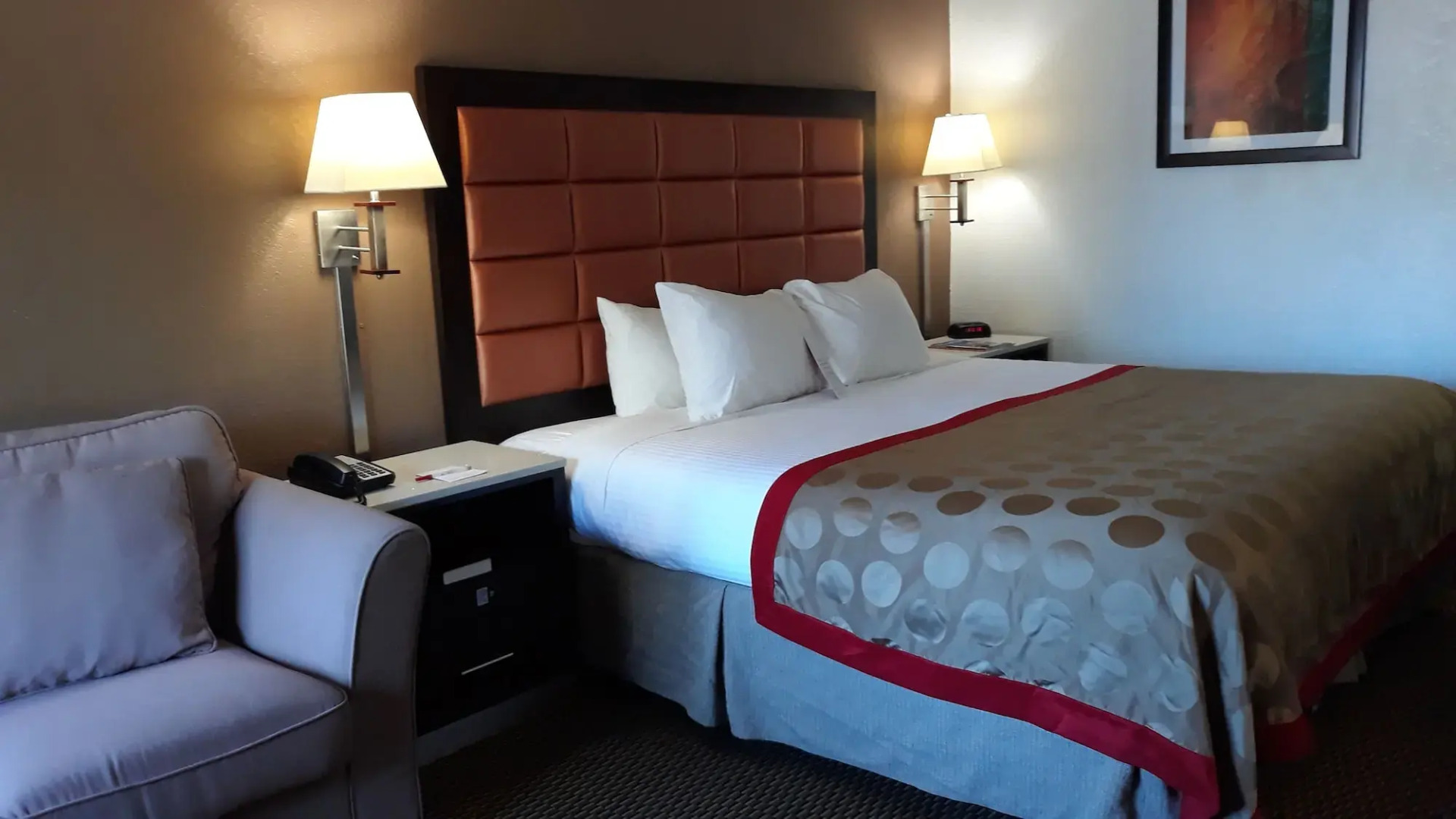 Ramada by Wyndham Temple Terrace/Tampa North