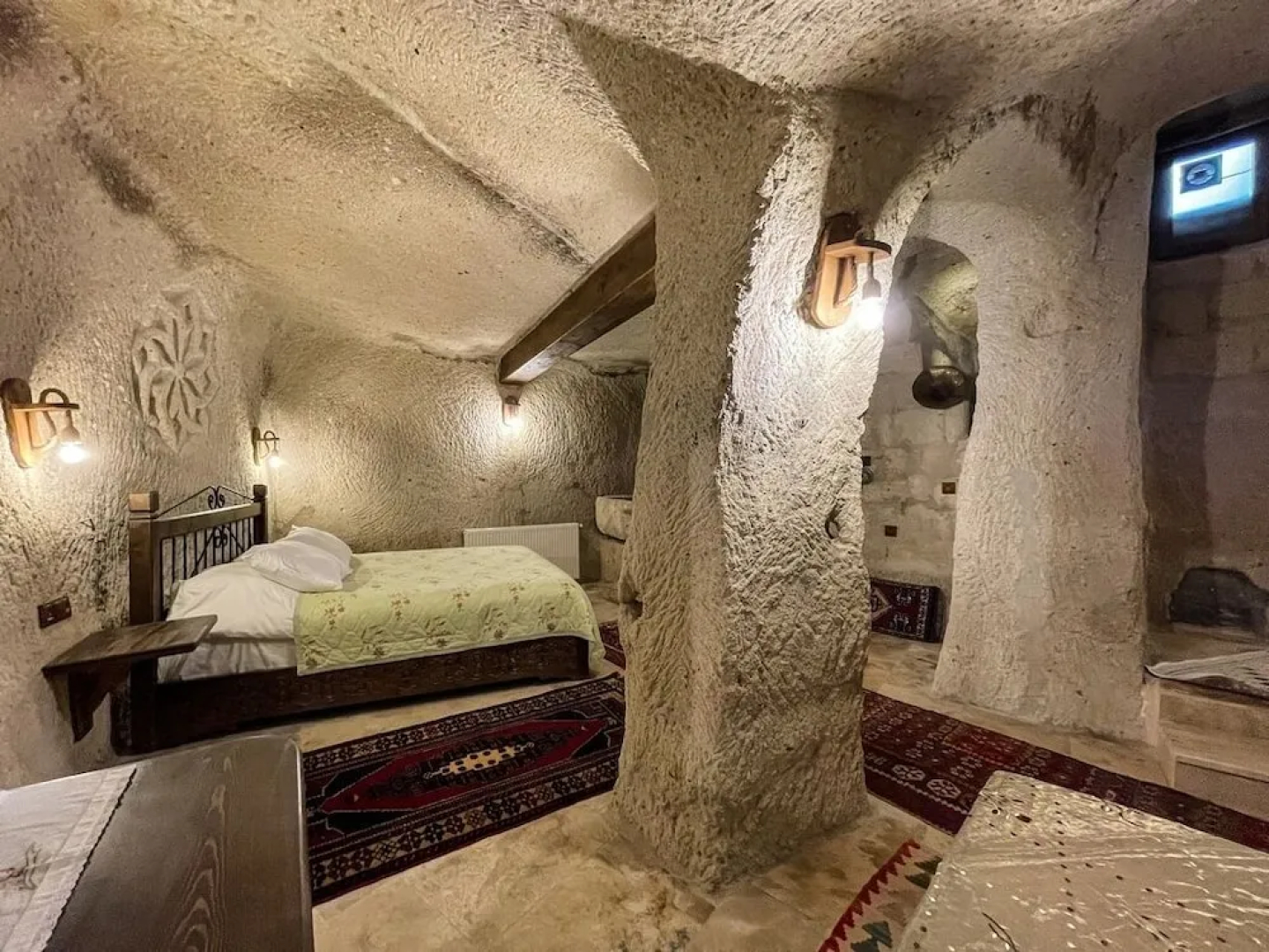 Takunya Cave Hotel