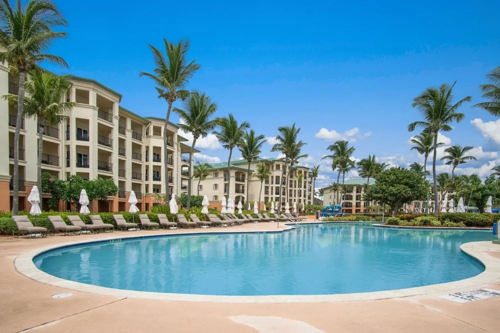 Ritz Carlton Club 3br Residence