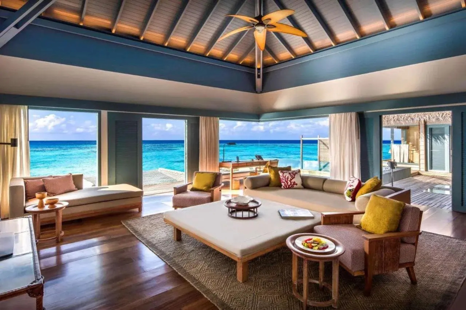 The Halcyon Private Isles Maldives, Autograph Collection