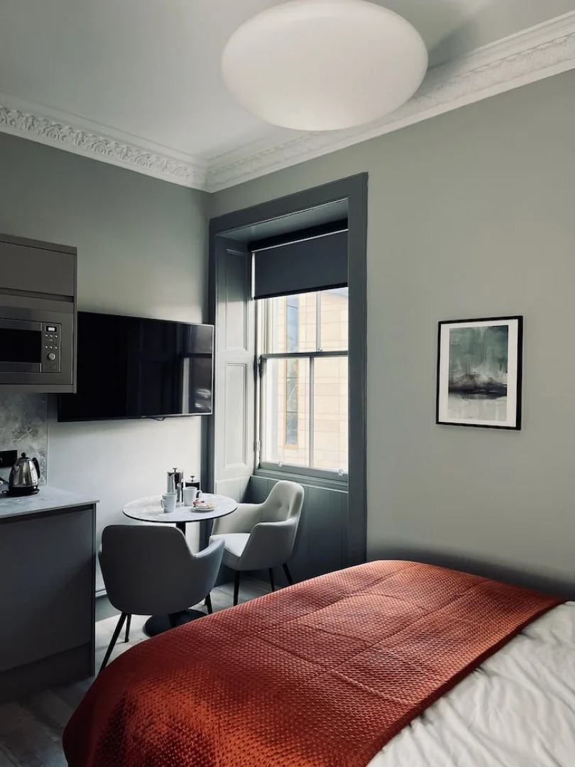 Room in the Borders - 1 Sime Place