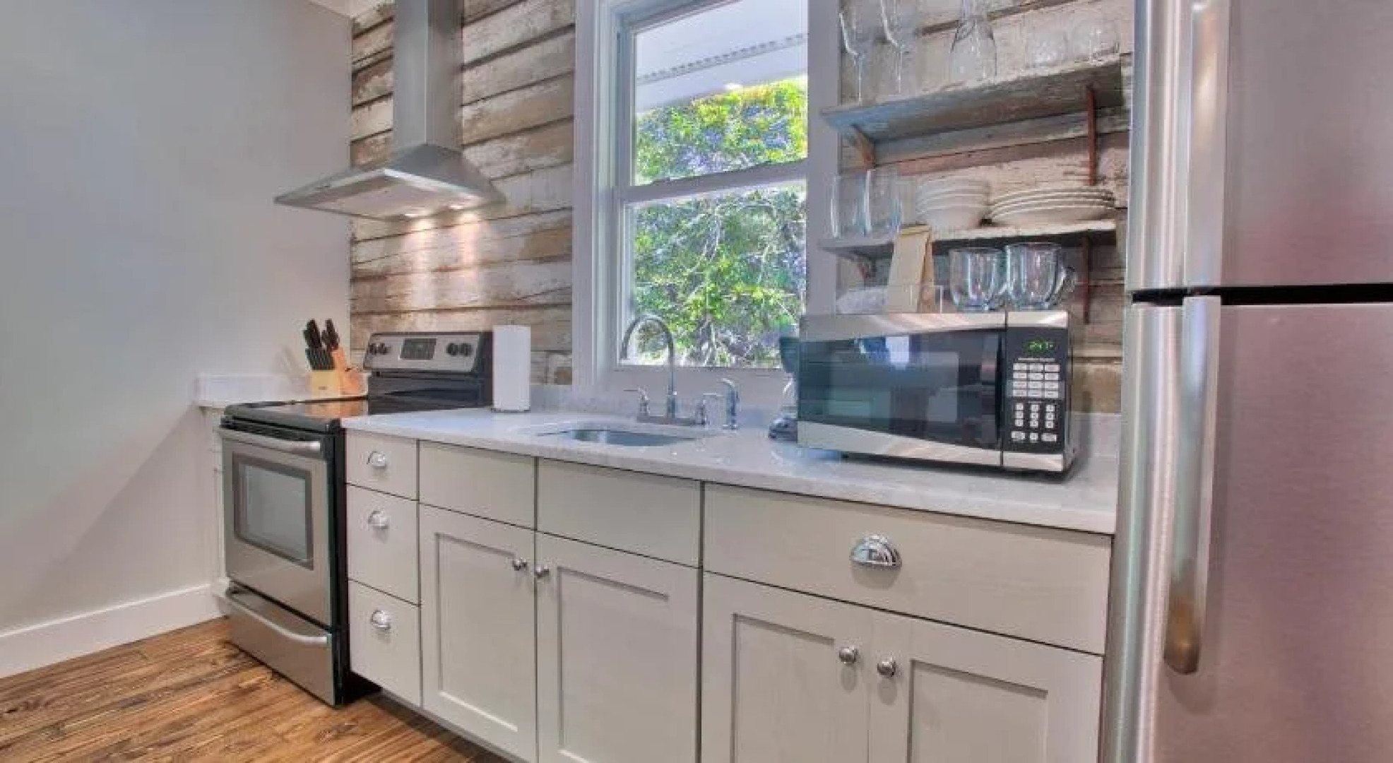 The Roost Ocean Springs