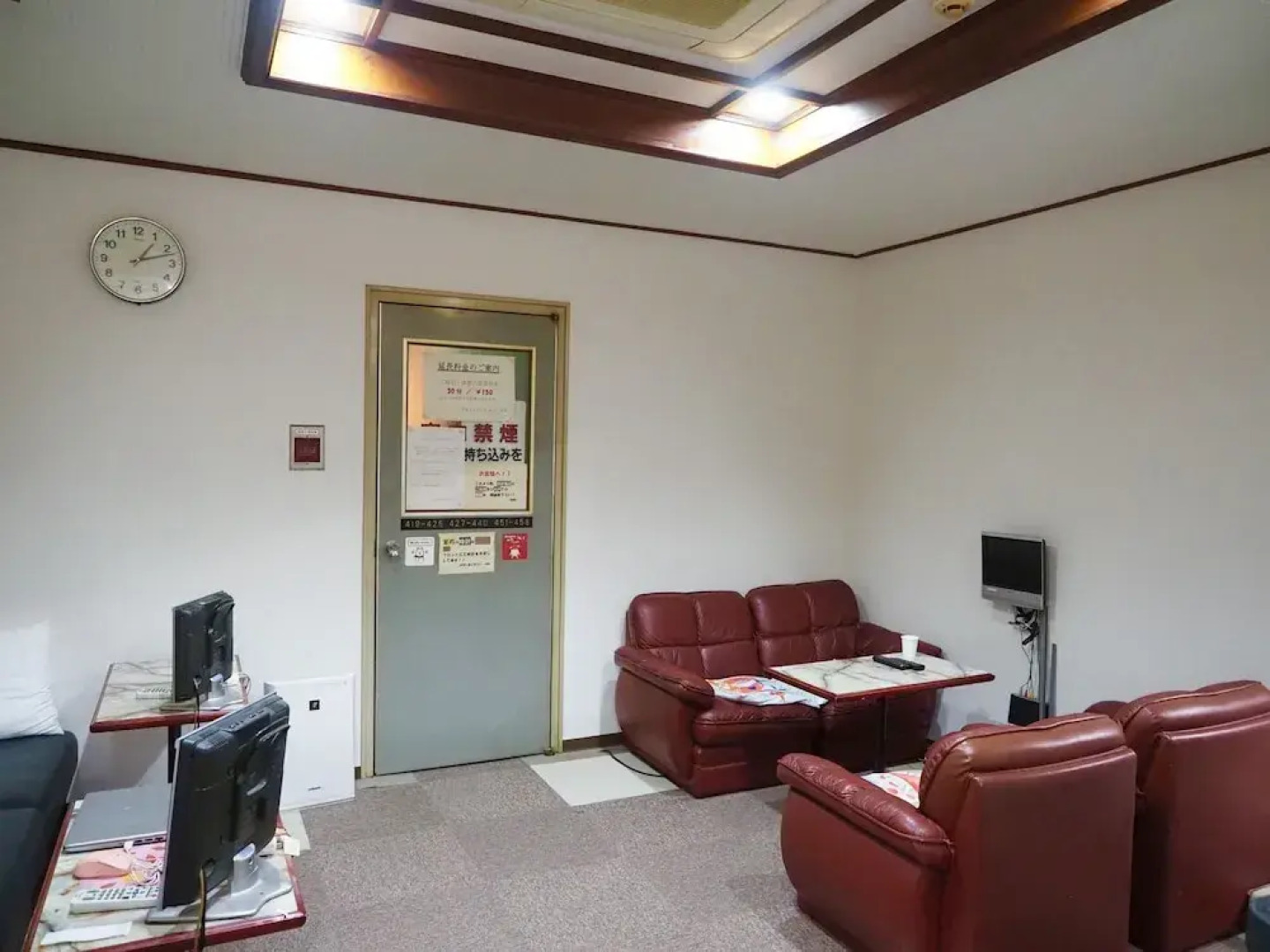Capsule Hotel Block Room