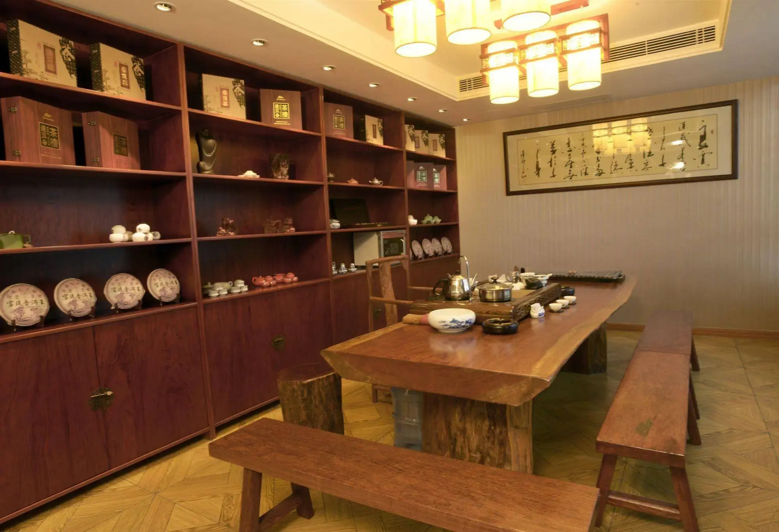 La Perle International Hotel - Free shuttle between hotel and Exhibition Center during Canton Fair & Exhibitor registration Counter