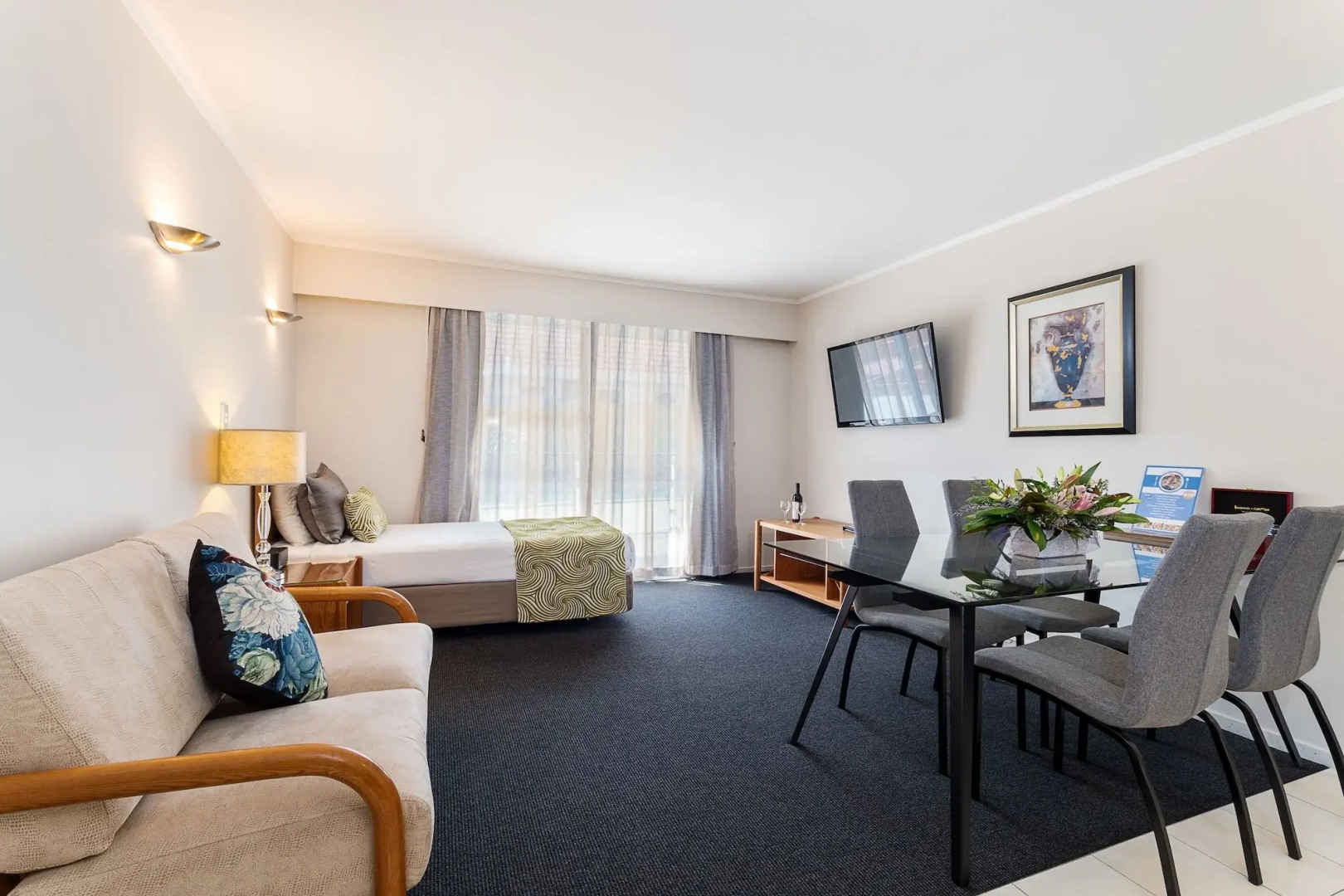 Best Western Newmarket Inn & Suites