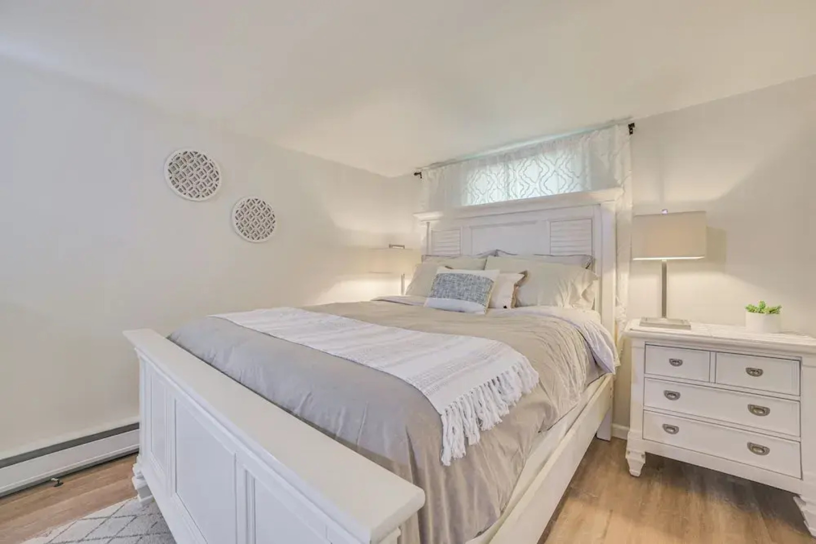 Gaylord Family Home: Walk to Shops & Restaurants!