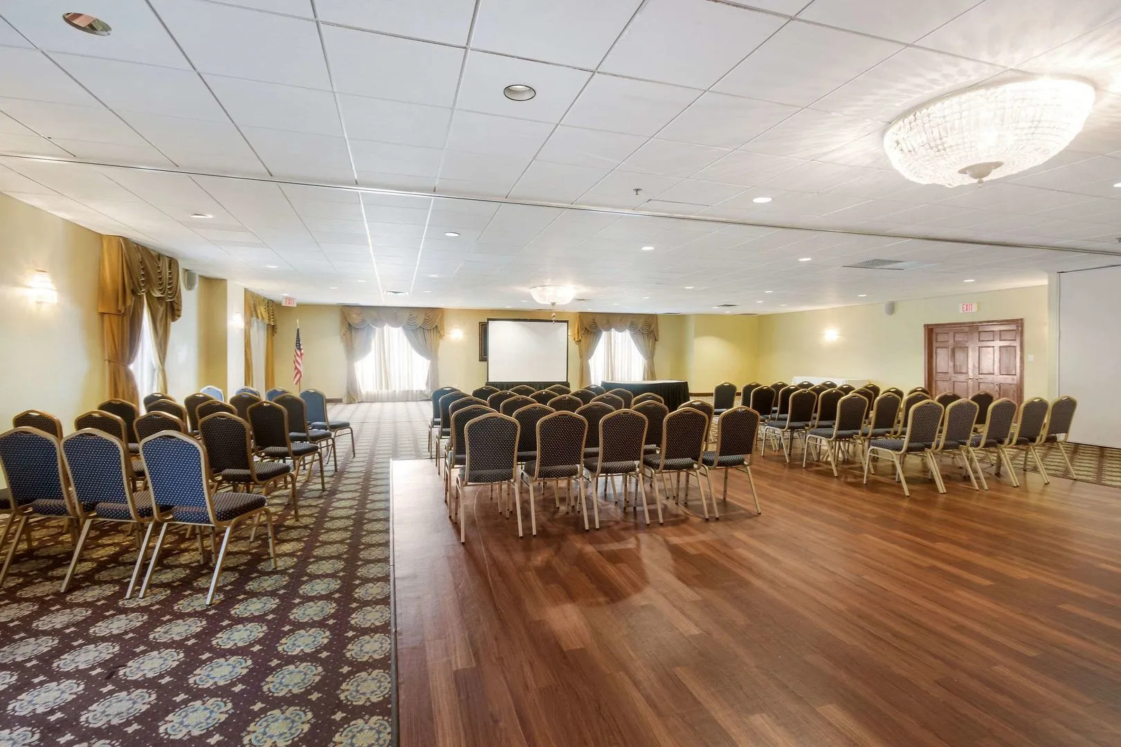 Exton Hotel & Conference Center