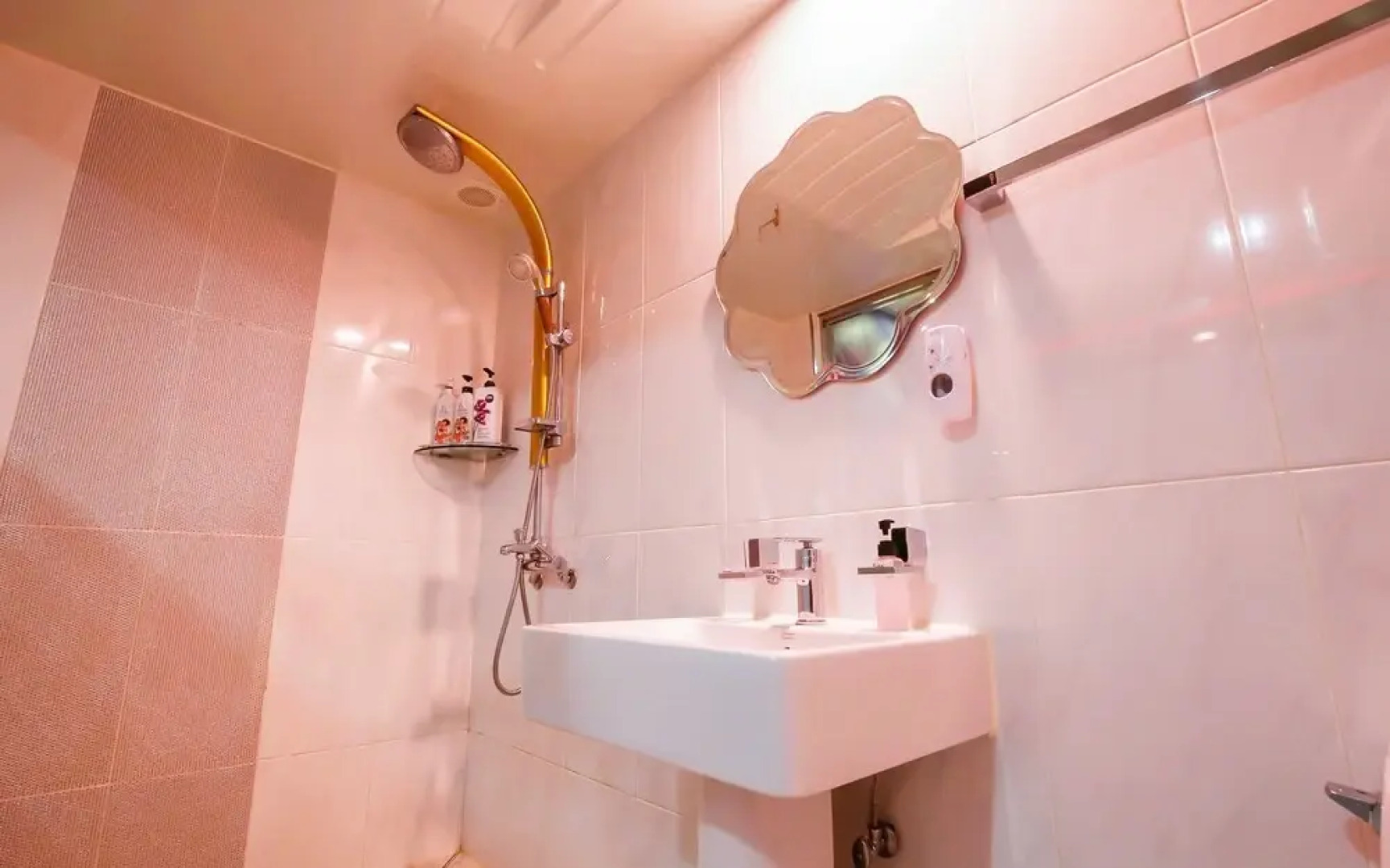 Asan Fox Drive-in Motel