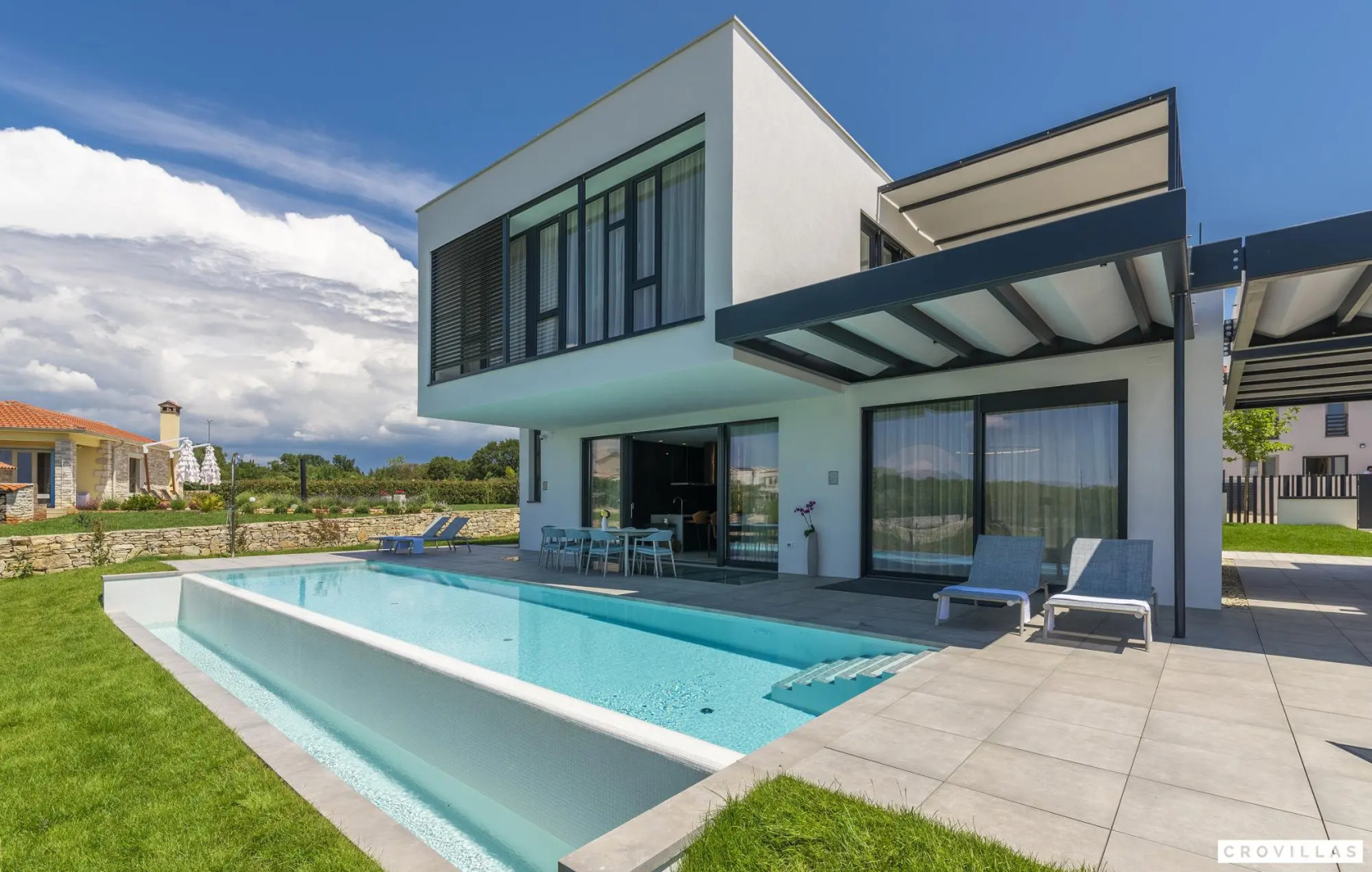 Mon Perin I in Bale with 6 bedrooms and 6 bathrooms