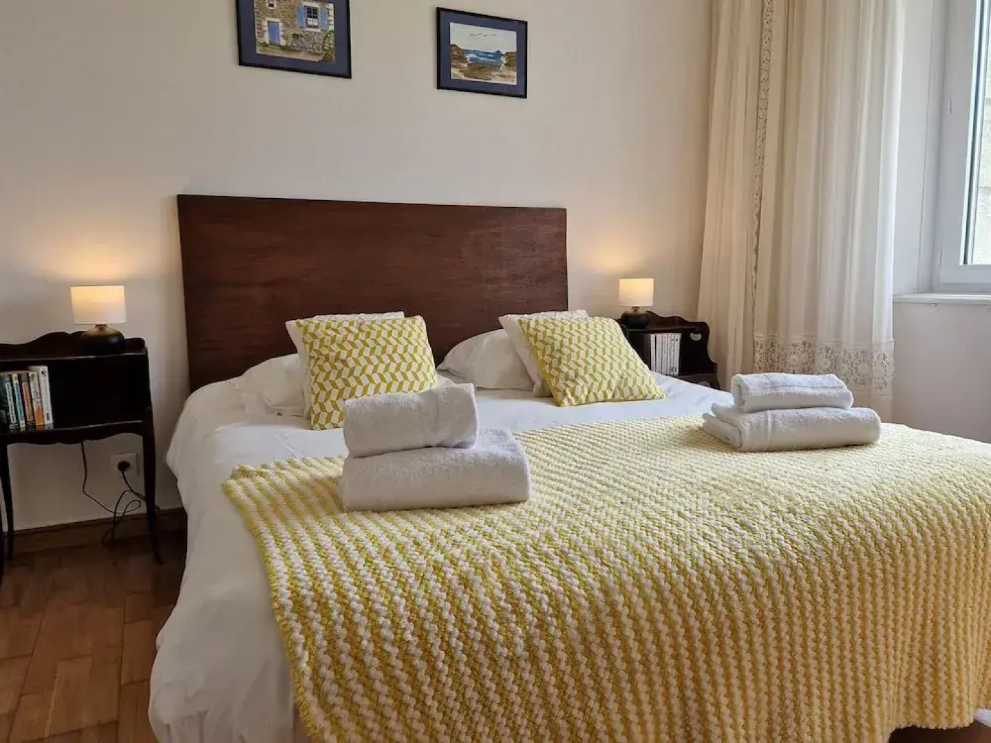 Beautiful Family Holiday Home in Diben, Plougasnou