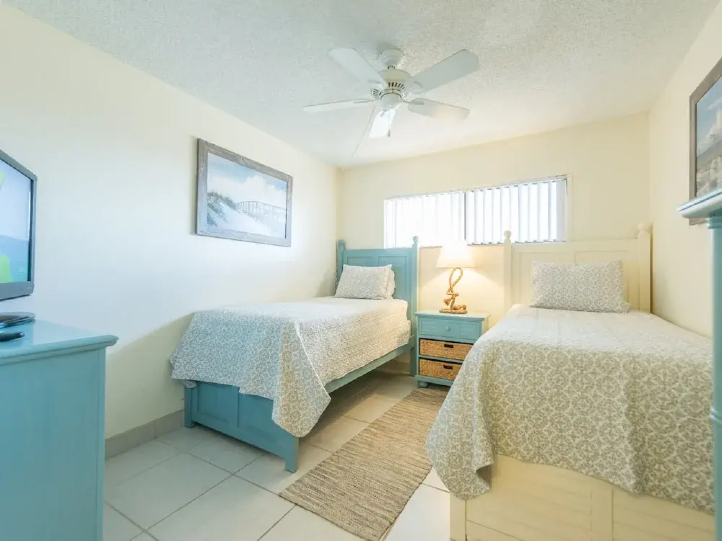 Chateau by the Sea - Happy Palm Stays