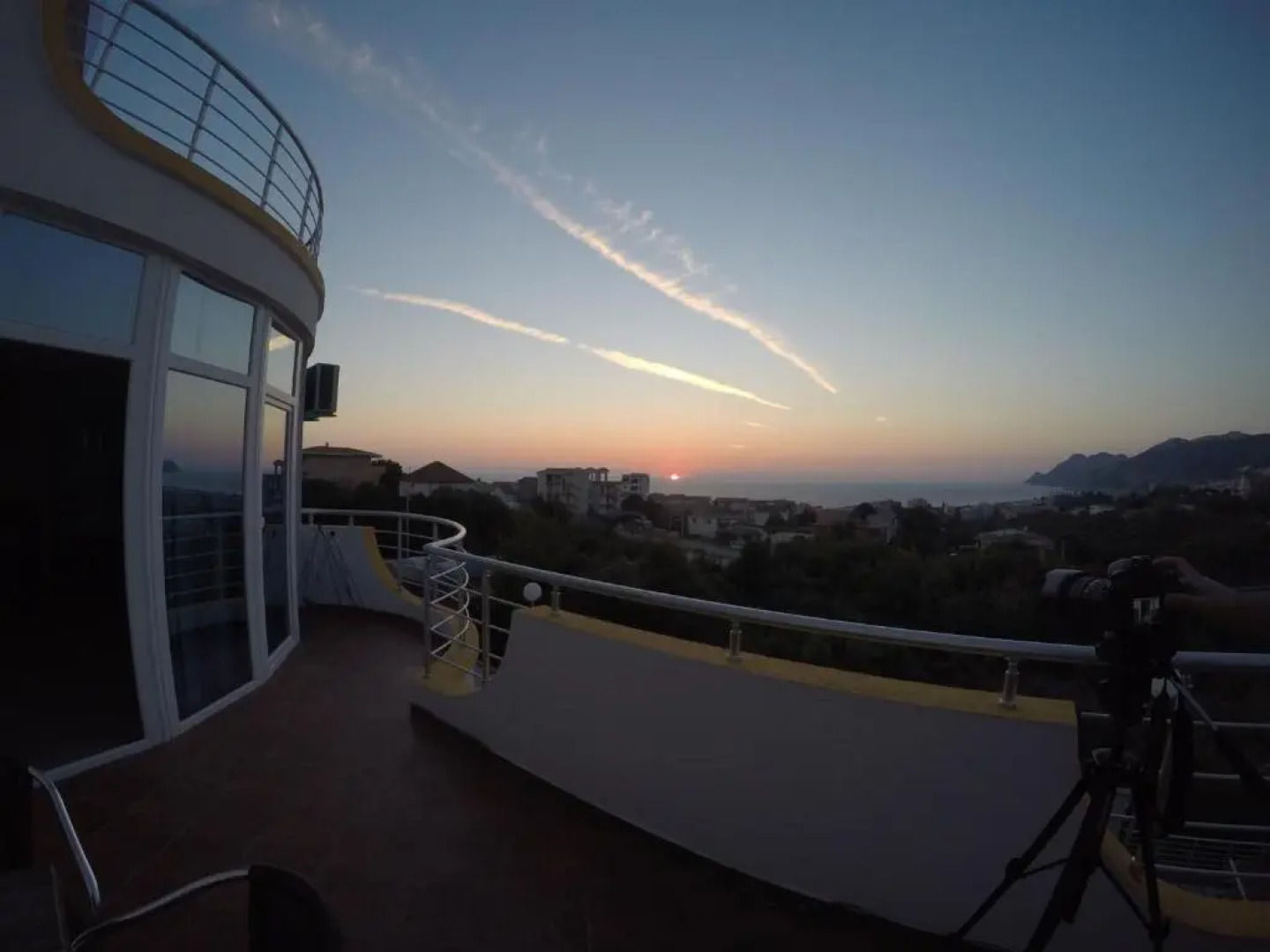 Belvedere Apartments with Seaview